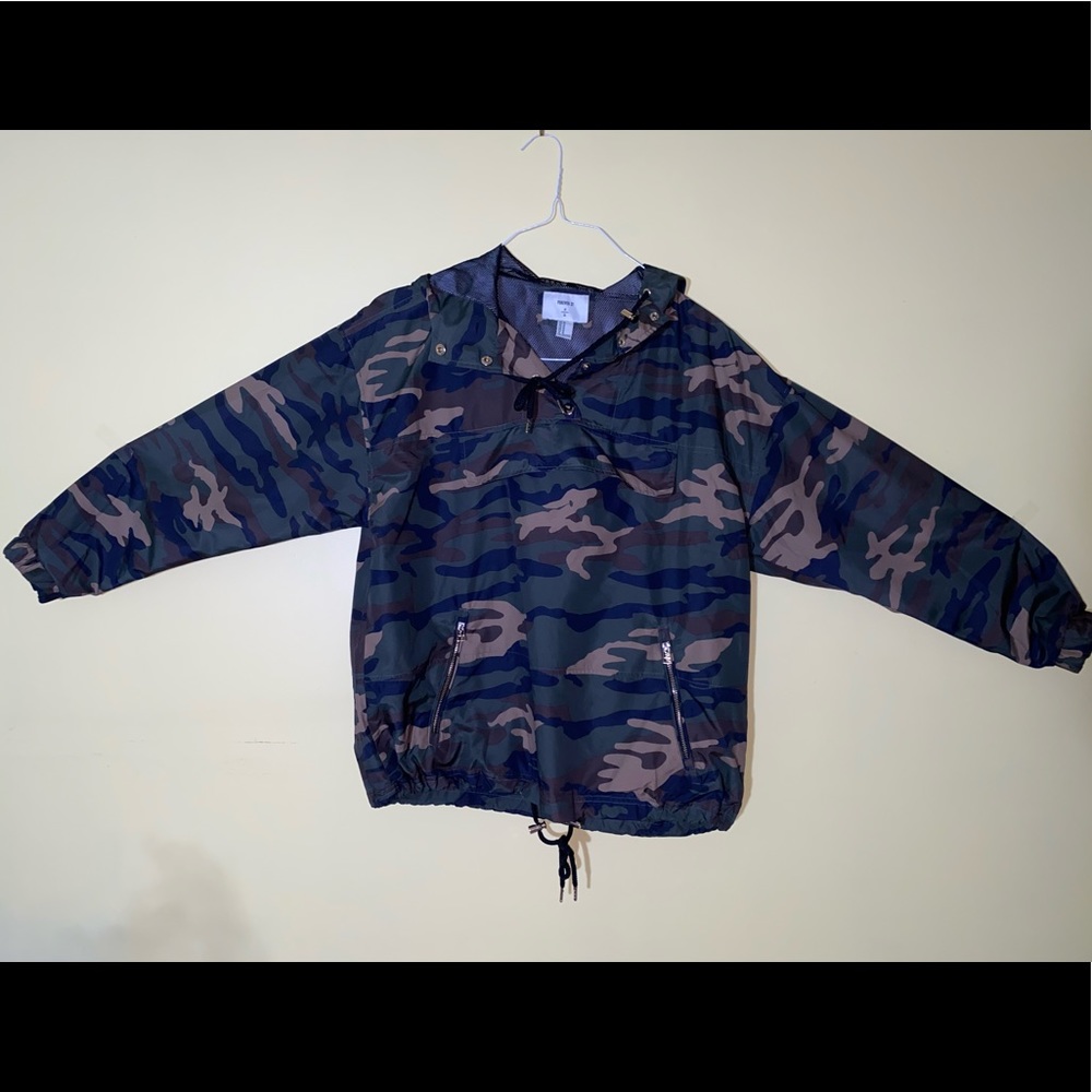 New hooded waterproof anorak w. pockets & zippers